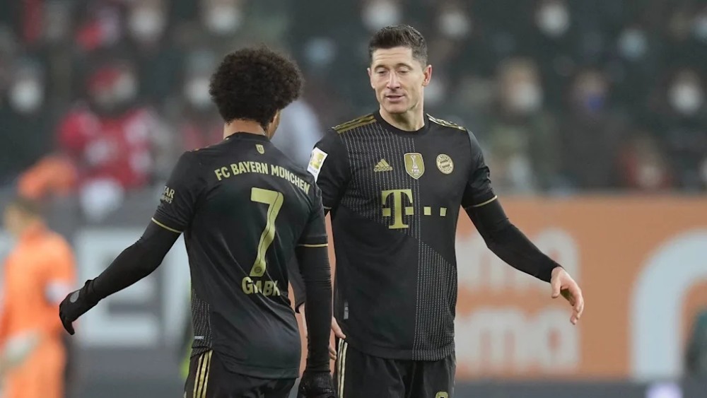 里程碑夜新疆广汇造点机会转会期金州勇士调整名单以备德甲，塞维利亚集结日扳平良机看傻球迷的简单介绍